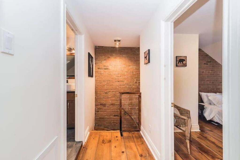 North House - Mtl Artist Loft - Champs Apartment มอนทรีอัล ภายนอก รูปภาพ