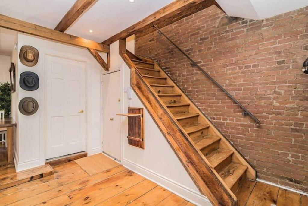 North House - Mtl Artist Loft - Champs Apartment มอนทรีอัล ภายนอก รูปภาพ