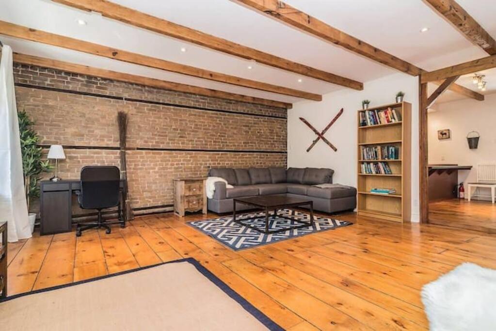 North House - Mtl Artist Loft - Champs Apartment มอนทรีอัล ภายนอก รูปภาพ