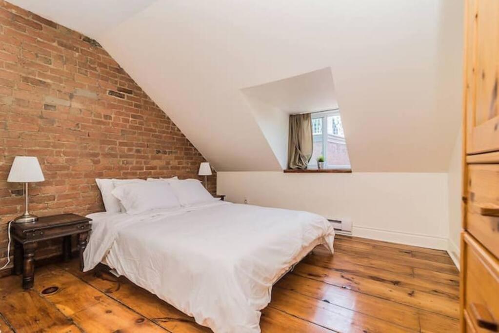 North House - Mtl Artist Loft - Champs Apartment มอนทรีอัล ภายนอก รูปภาพ
