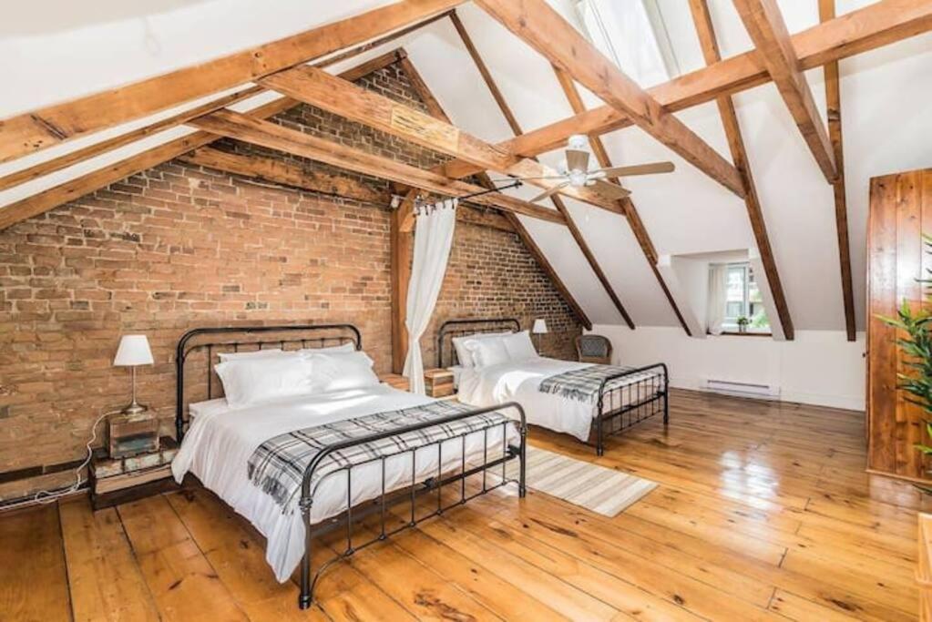 North House - Mtl Artist Loft - Champs Apartment มอนทรีอัล ภายนอก รูปภาพ